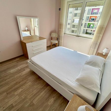Modern & Cozy Apartment Тирана Экстерьер фото